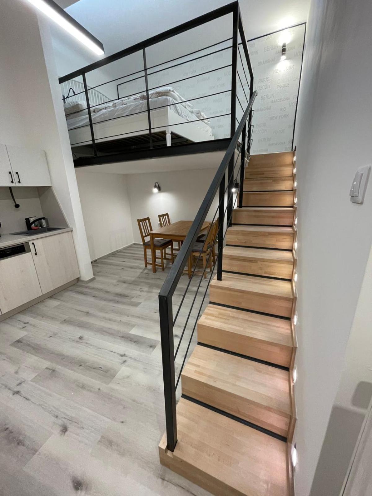 Szekely Apartment Near Deak Ferenc Square With Free Parking In Garage Budapest Exterior foto